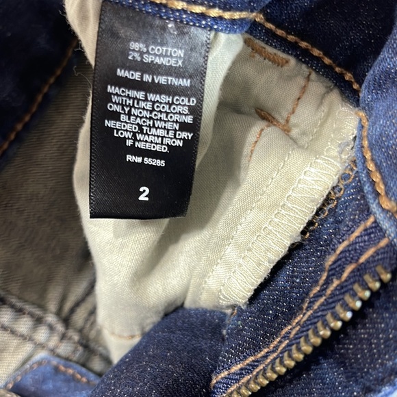 Express Denim Shorts Dark Wash Embroidered Bohemian Cutoff Low-Rise Whiskered - Picture 5 of 11